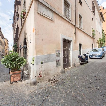 Homehouse Garofano - Rione Monti - Colosseum Рим Екстериор снимка