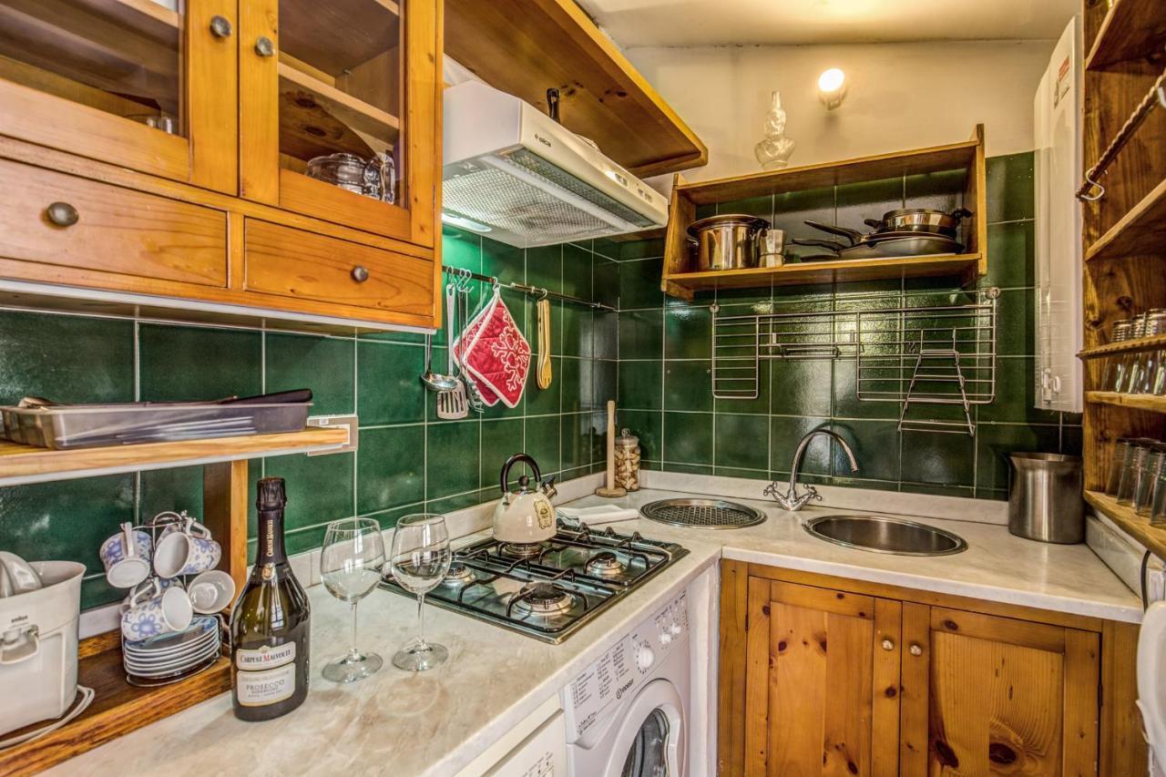 Homehouse Garofano - Rione Monti - Colosseum Рим Екстериор снимка